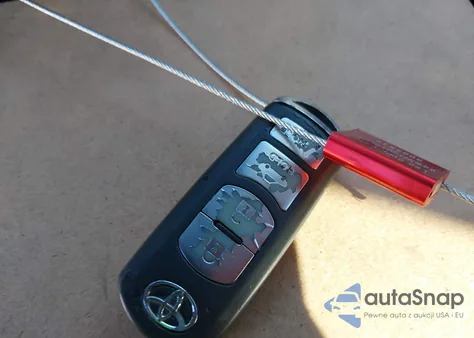 2019 Toyota Yaris Le z USA, uszkodzony, nr VIN 3MYDLBYV2KY508789